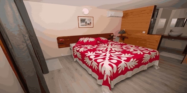 BORA BORA HOLIDAY'S LODGE