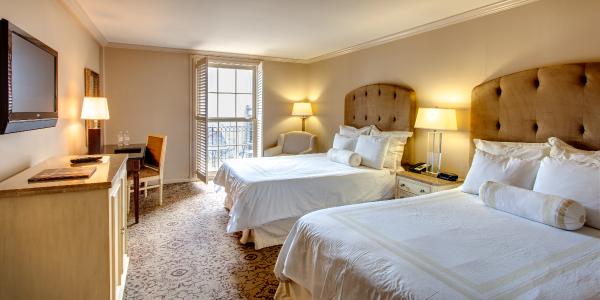 Dauphine Orleans Hotel, hotels close to bourbon st, hotels close to bourbon street, hotels around bourbon street 