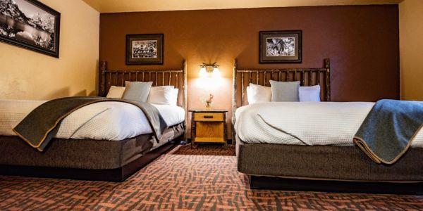 Elk Country Inn, hotels near Yellow Stone National Park, places to stay near Yellow Stone, hotels on Yellowstone, hotels in Yellowstone