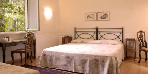 Hotel Lancelot, Hotels in Rome near the Colosseum