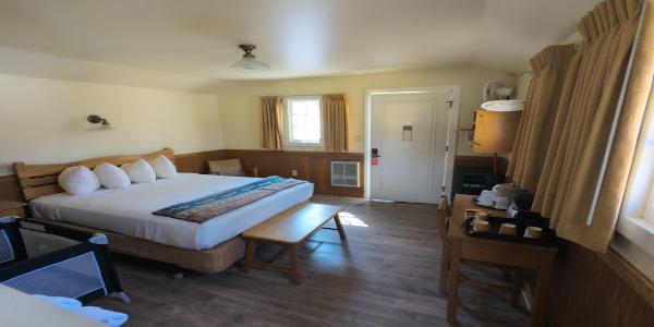 Lake Yellowstone Hotel & Cabins, hotels near Yellow Stone National Park, places to stay near Yellow Stone, hotels on Yellowstone, hotels in Yellowstone