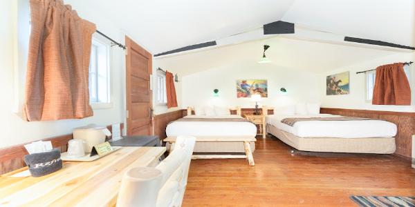 Roosevelt Lodge Cabins, hotels near Yellow Stone National Park, places to stay near Yellow Stone, hotels on Yellowstone, hotels in Yellowstone