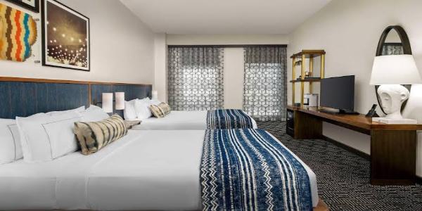 The Troubadour Hotel, hotels close to bourbon st, hotels close to bourbon street, hotels around bourbon street 
