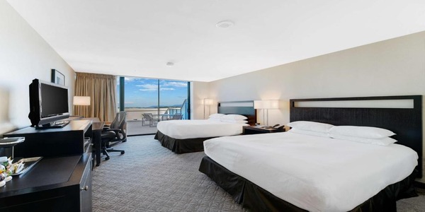 hotel near Disneyland, hotels near Disneyland, Hilton Anaheim
