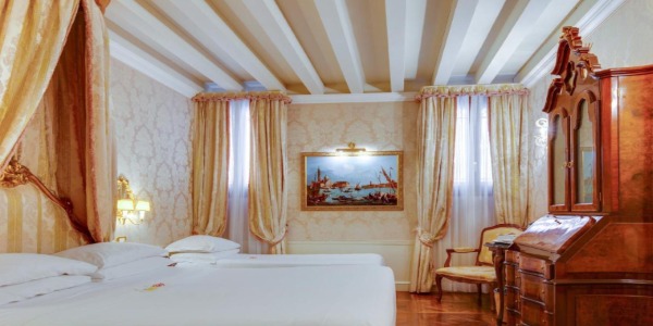 Canal Grande Hotel