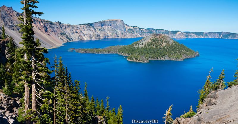 Crater Lake, Tourist attraction, natural wonder