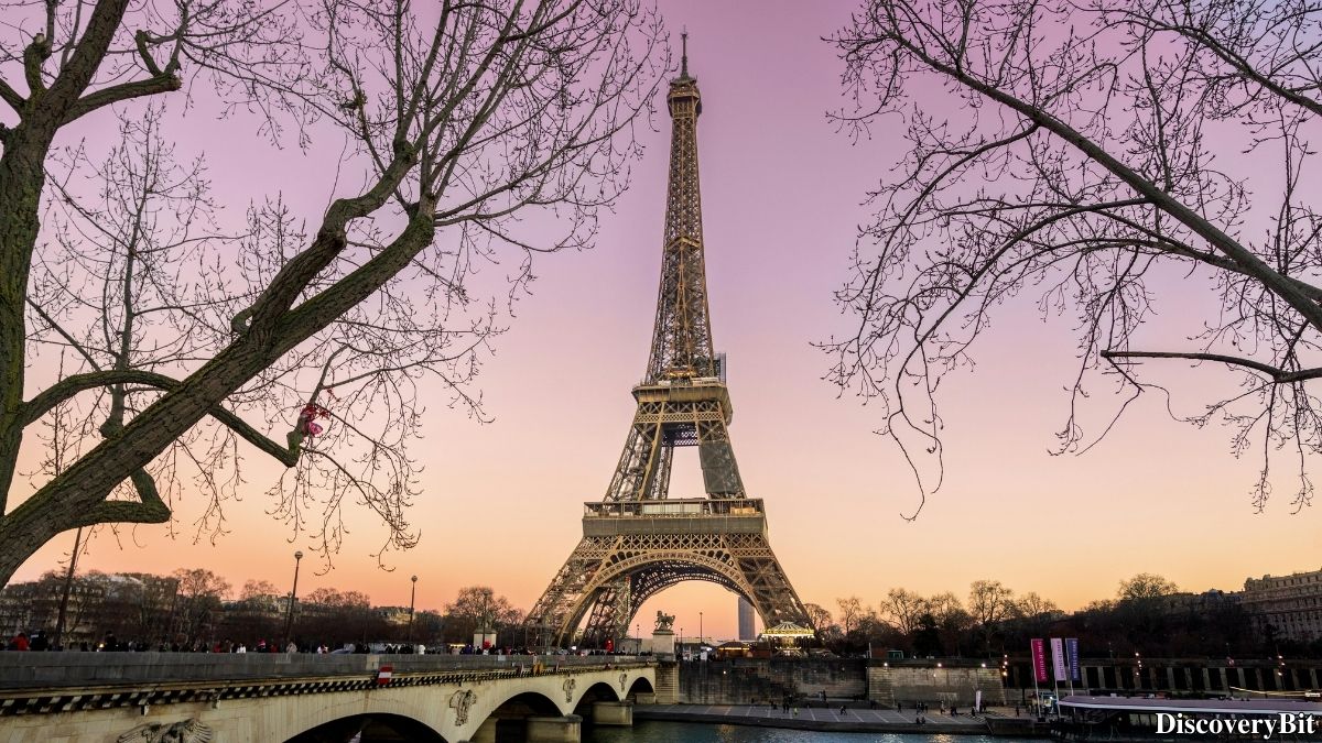 Cool fun fact about the Eiffel Tower’s steps