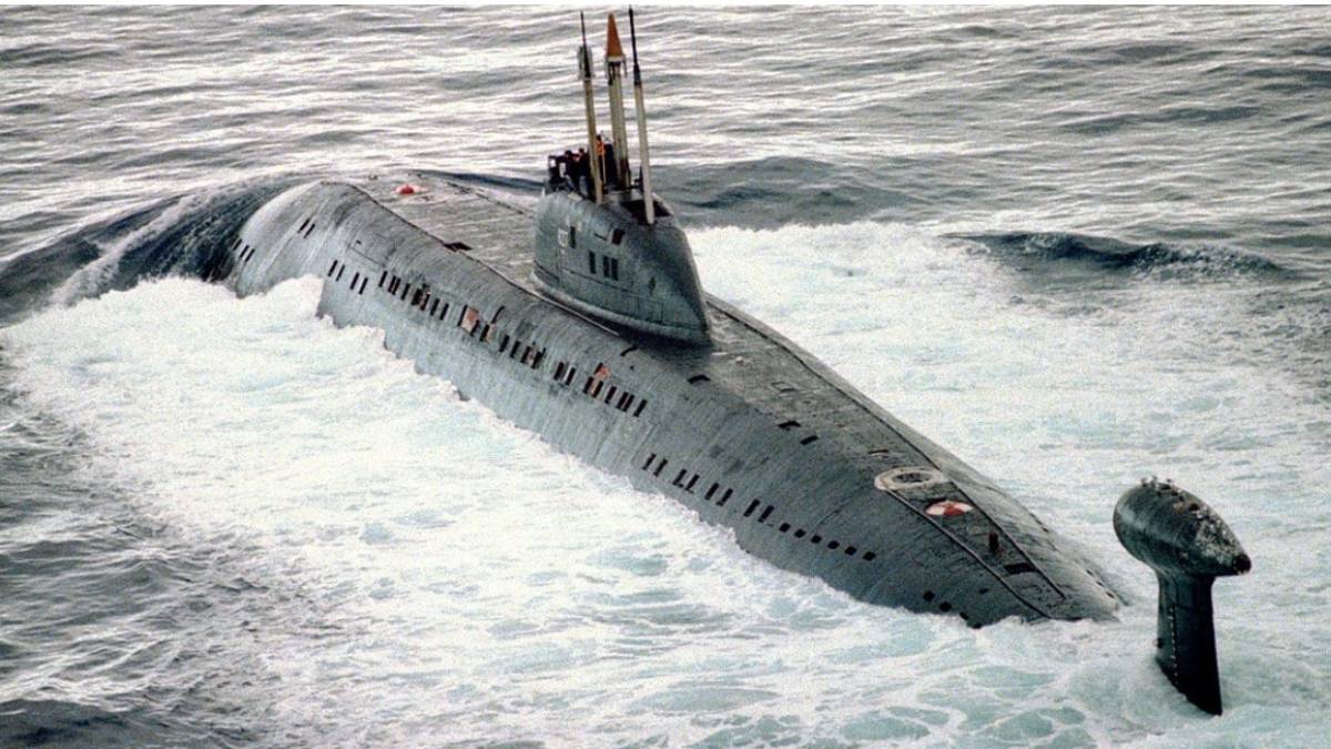 Victor_III-class_SSN_Russia_Soviet-era