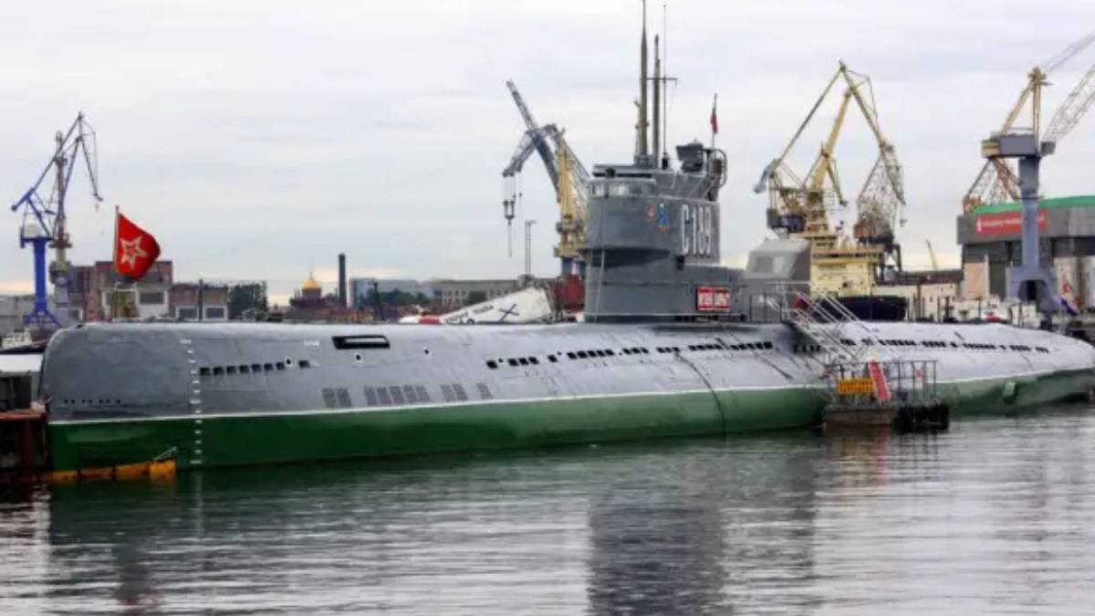Whiskey-class_SS_Russia_Soviet-era